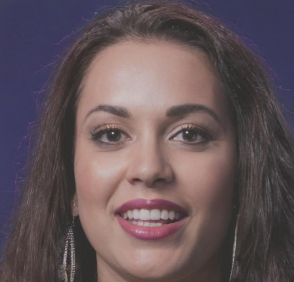Retrato profesional de Esperanza Villareal